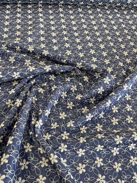 Chambray broderie anglaise – Image 2