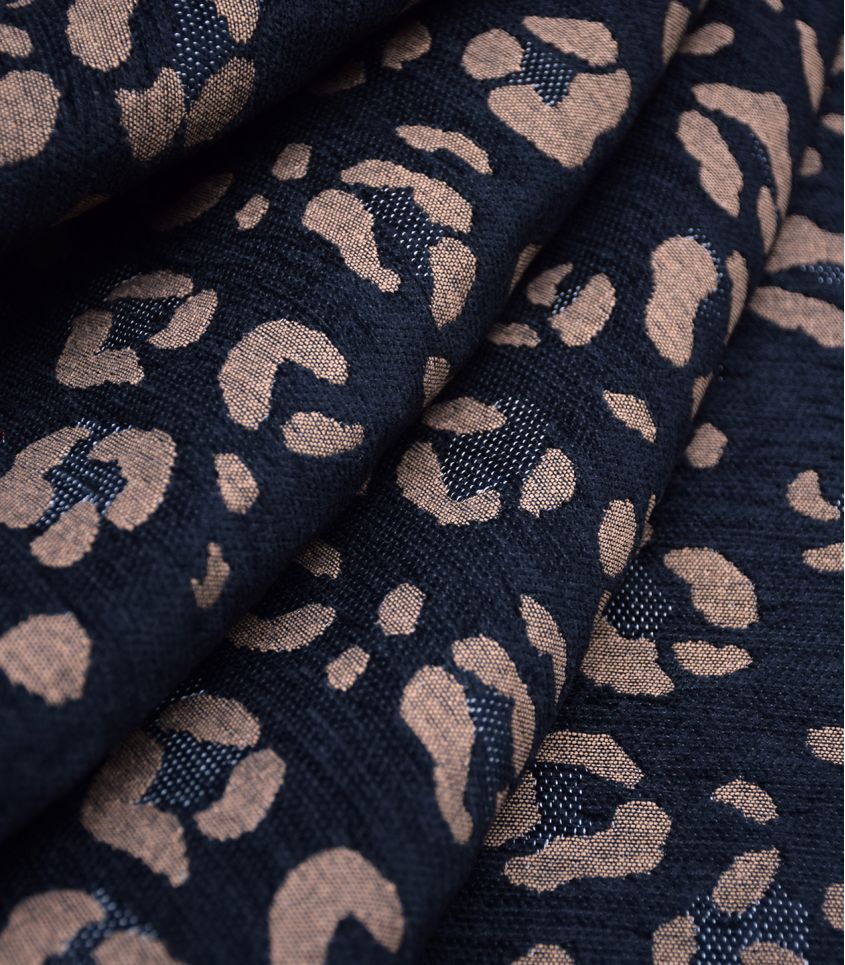 Tissu jacquard velours fauve – Image 3